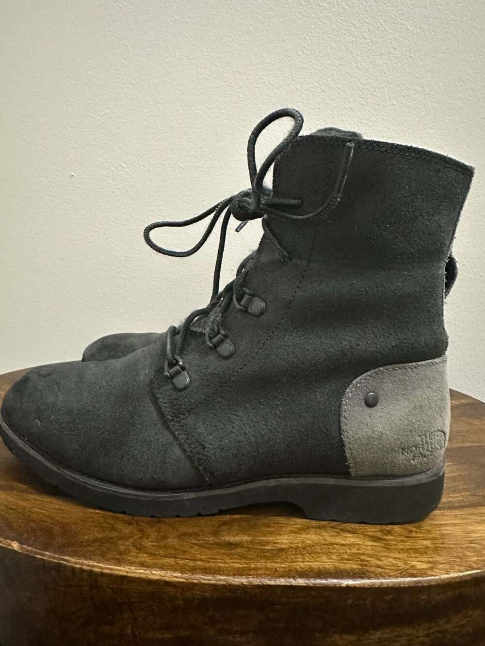 The North Face Ballard Lace II Womens Winter Combat Boots Black Suede Size 7.5 - Picture 3 of 5